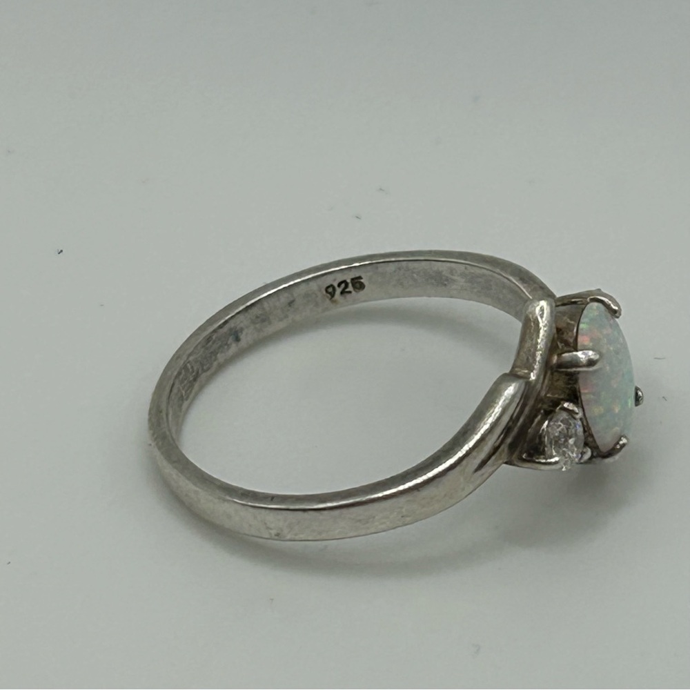 VTG Elegant Sterling Silver 'Colorful' Opal Ring w/ diamond stone accents SZ 10 - Picture 6 of 17